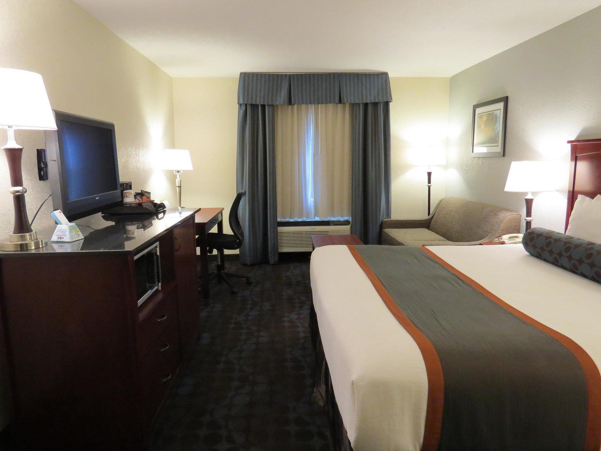 Best Western Plus Hollywood/Aventura Екстериор снимка
