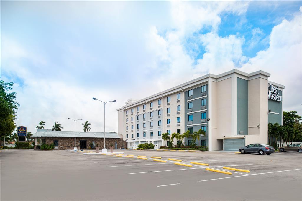 Best Western Plus Hollywood/Aventura Екстериор снимка